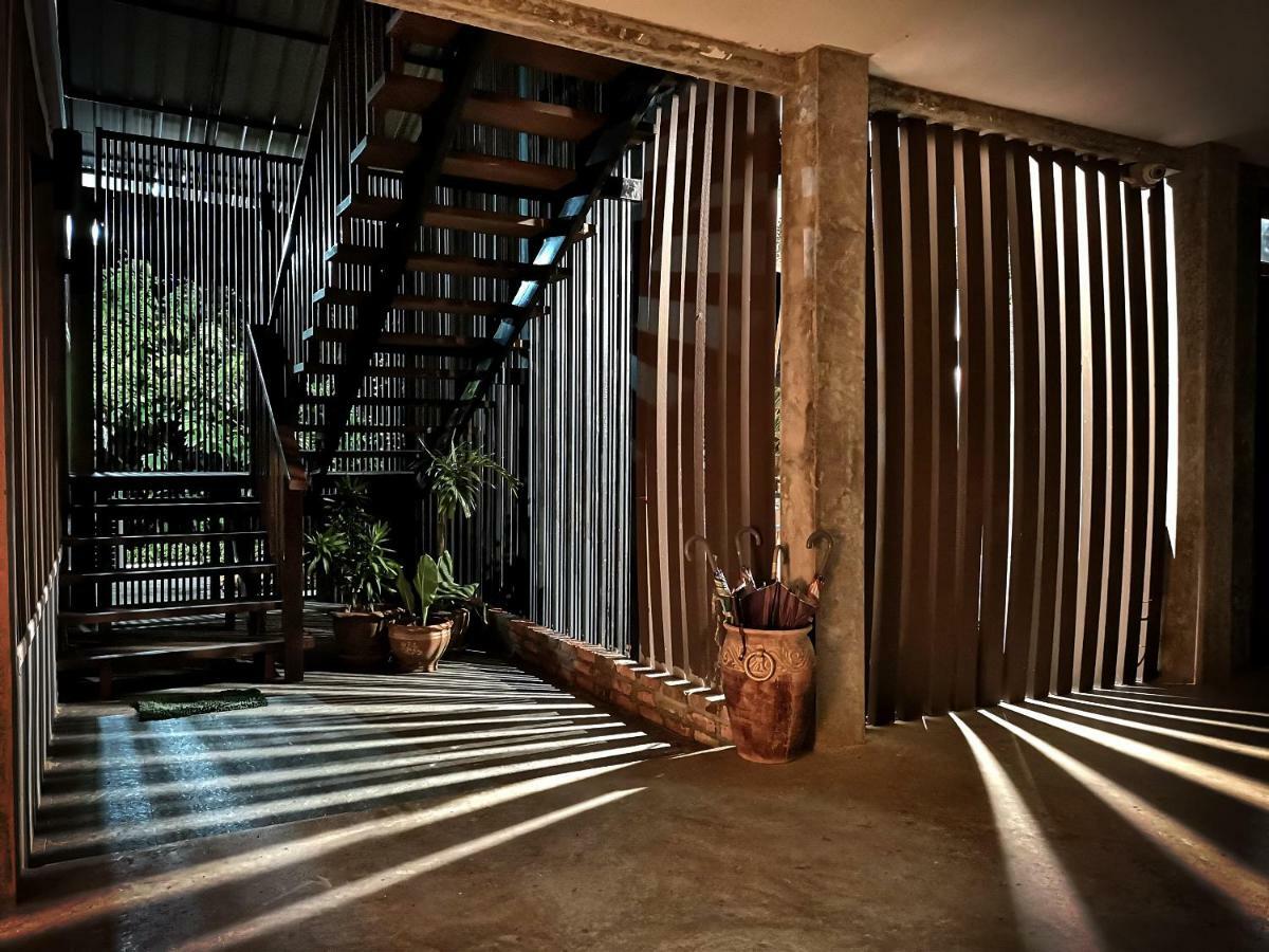Tonmai Suites Ko Lanta Kültér fotó