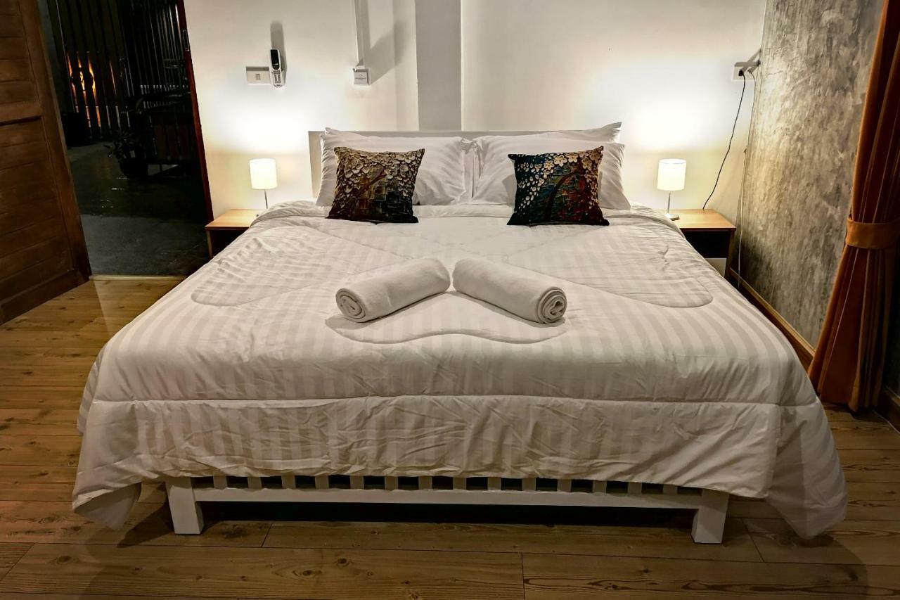 Tonmai Suites Ko Lanta Kültér fotó