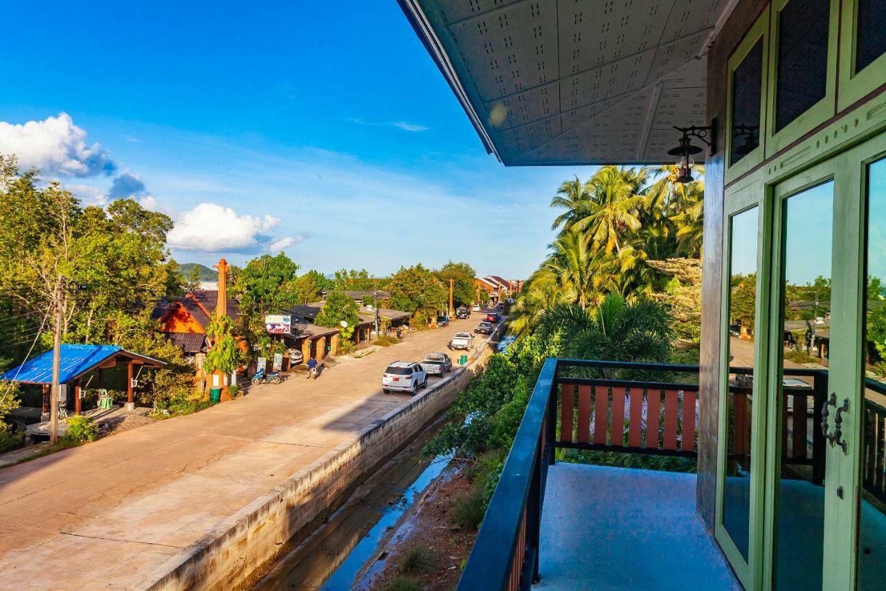 Tonmai Suites Ko Lanta Kültér fotó